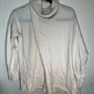 Nordstrom Women's Cream Turtleneck Sweater